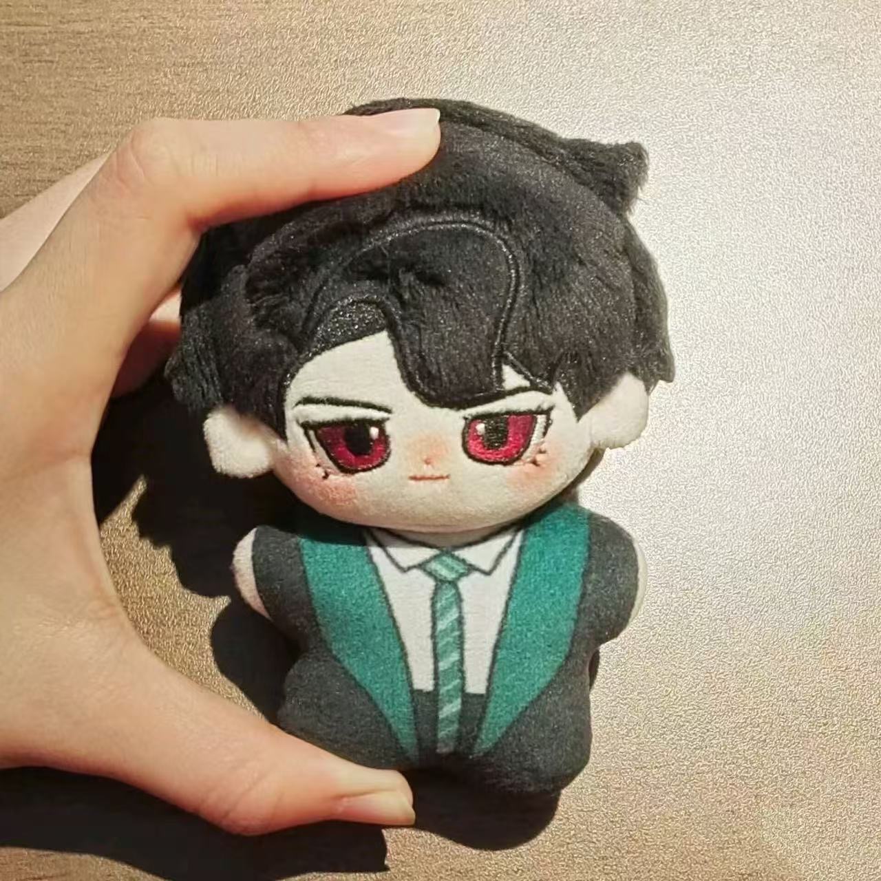 Peluche de 10 cm de Tom Marvol - Anime Cosplay Events reseña y precio